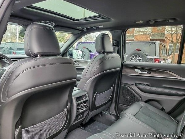 2026 JEEP GRAND CHEROKEE - Image 15