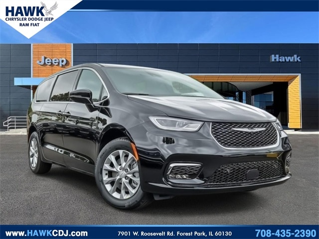 2025 Chrysler Pacifica Select's photo