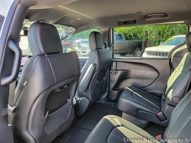 2026 CHRYSLER PACIFICA - Image 13