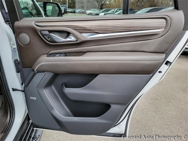 2023 GMC YUKON - Image 33