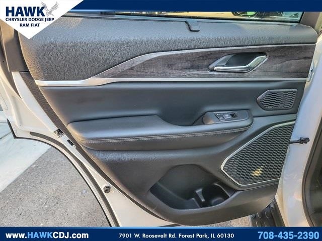 2024 JEEP GRAND CHEROKEE - Image 19