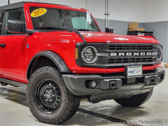 Used 2023 Ford Bronco 4-Door Black Diamond with VIN 1FMEE5BP9PLB28465 for sale in Plainfield, IL