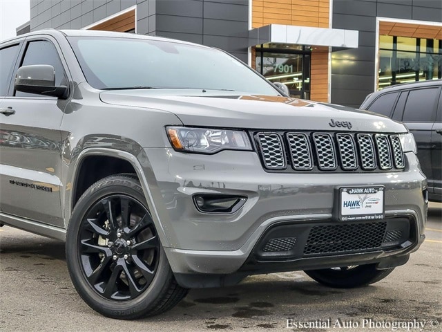 2022 JEEP GRAND CHEROKEE - Image 2