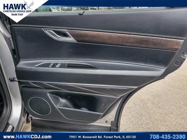 2024 GENESIS GV80 - Image 20