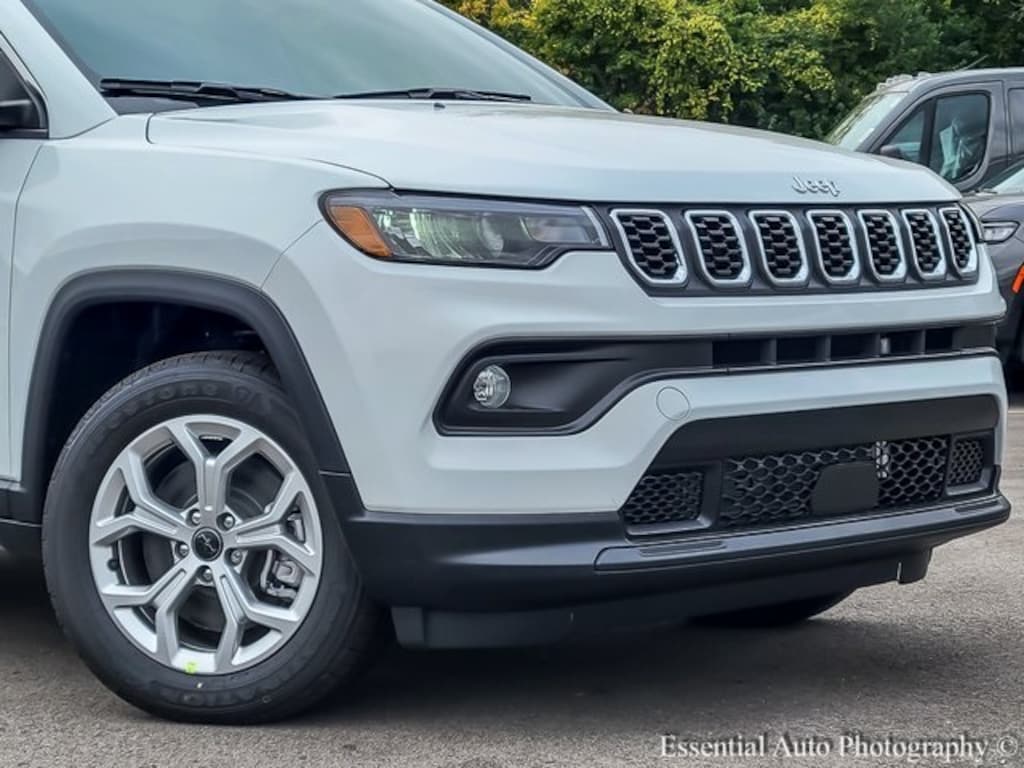 New 2026 Jeep Compass Latitude Sport Utility