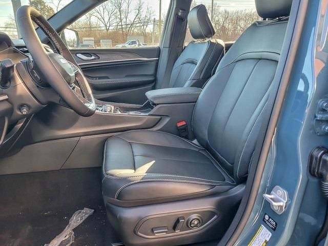 2026 JEEP GRAND CHEROKEE L - Image 8