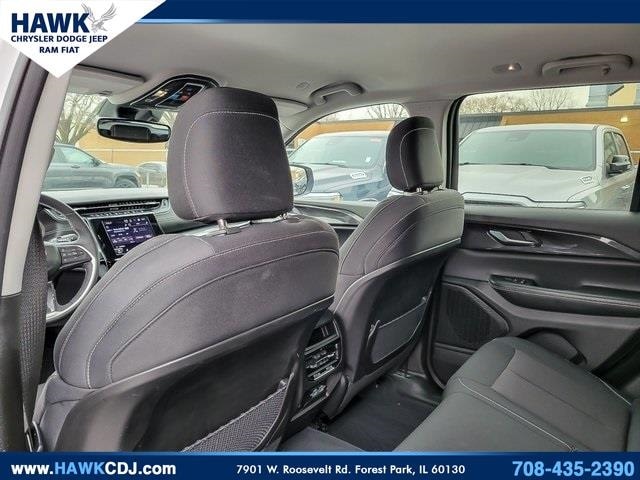 2023 JEEP GRAND CHEROKEE - Image 12