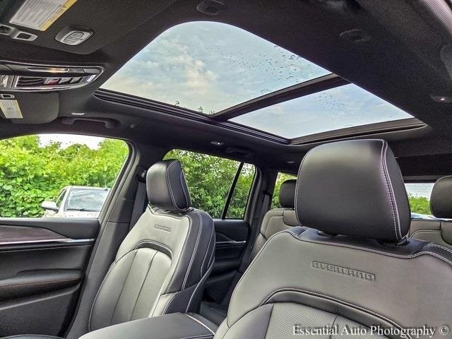 2025 JEEP GRAND CHEROKEE - Image 11