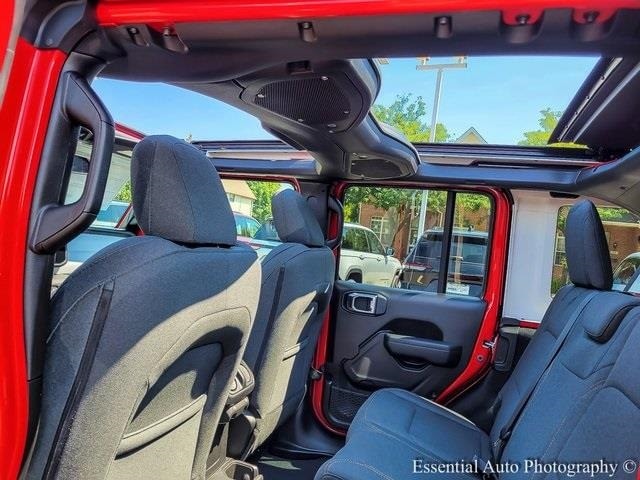 2025 JEEP WRANGLER - Image 13