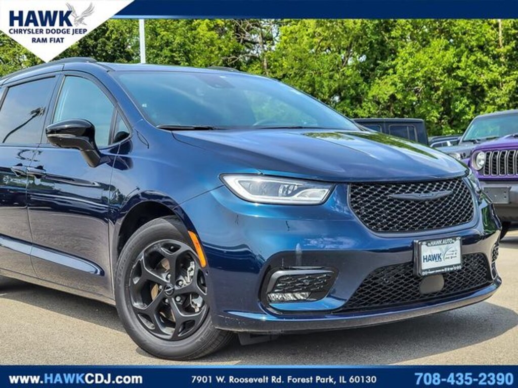Used 2024 Chrysler Pacifica Hybrid Select Premium S Appearance Minivan/Van