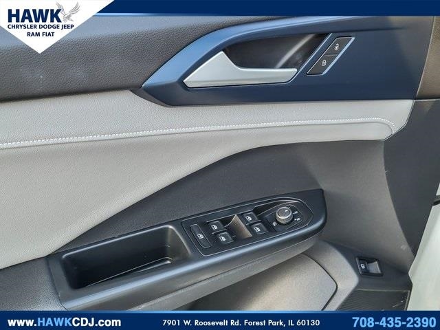 2024 VOLKSWAGEN TAOS - Image 14