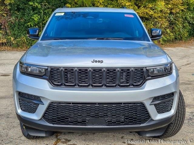 2025 JEEP GRAND CHEROKEE - Image 4