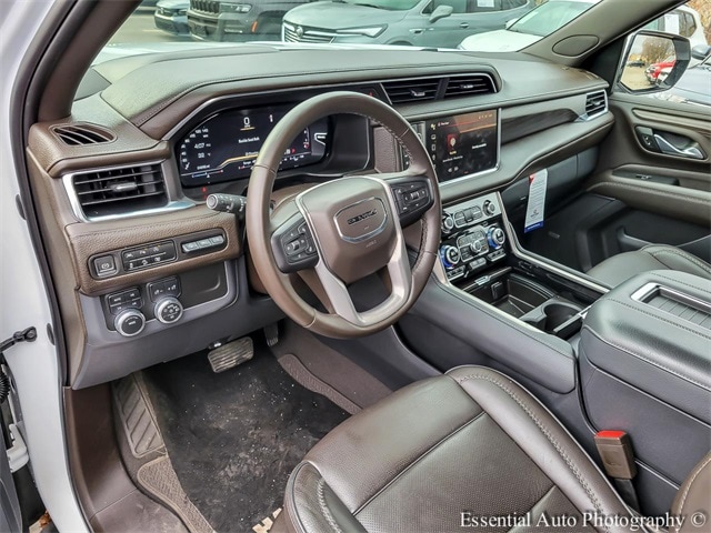 2023 GMC YUKON - Image 9