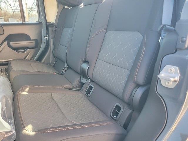 2026 JEEP GLADIATOR - Image 10