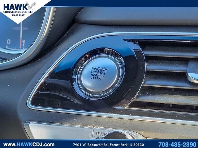 2023 GENESIS G70 - Image 19