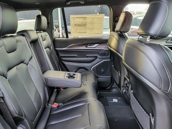 2026 JEEP GRAND CHEROKEE - Image 26