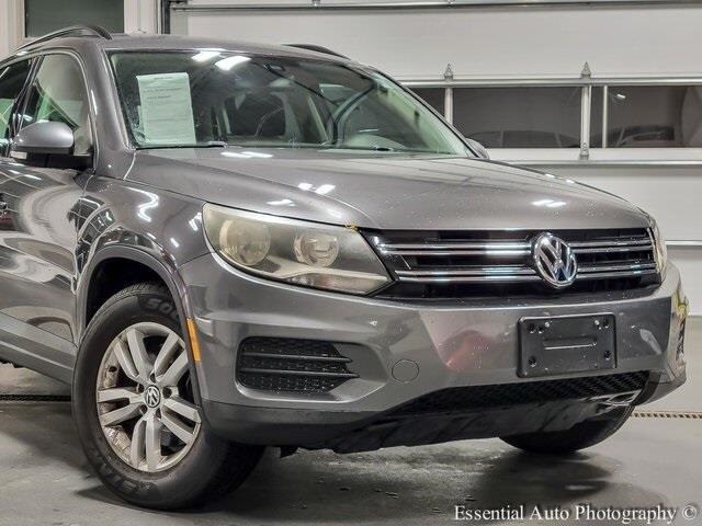 2016 Volkswagen Tiguan S photo 2
