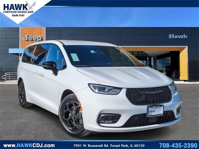 2024 Chrysler Pacifica PHEV Select