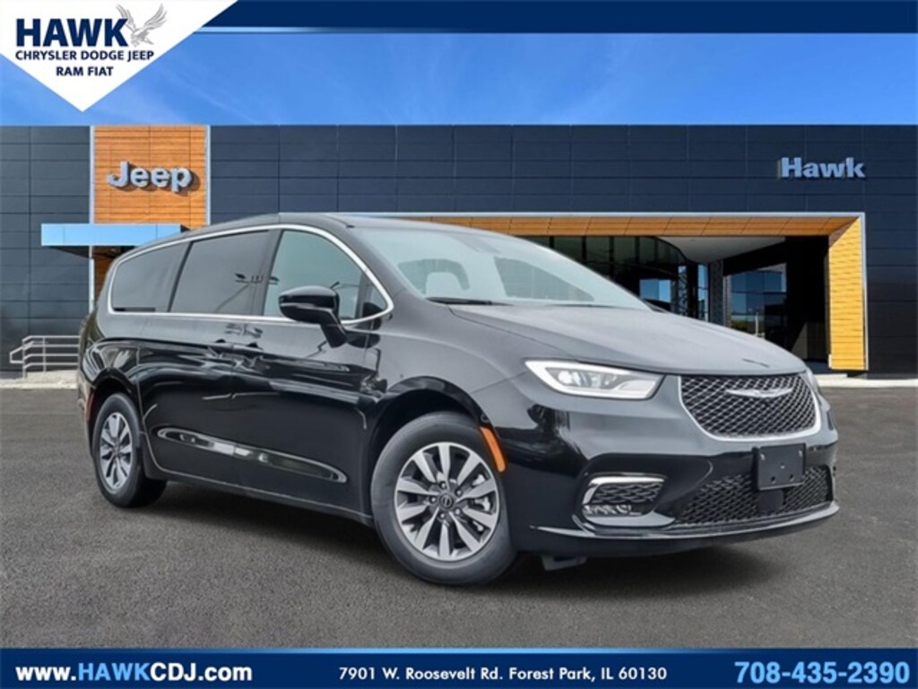 New 2026 Chrysler Pacifica Hybrid Select Passenger Van
