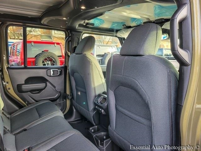 2026 JEEP GLADIATOR - Image 21