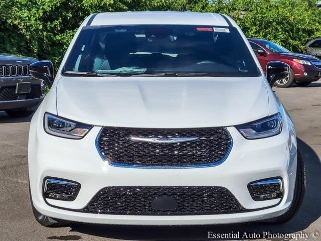 2026 CHRYSLER PACIFICA - Image 4