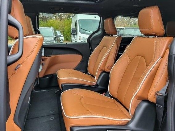 2026 CHRYSLER PACIFICA - Image 12