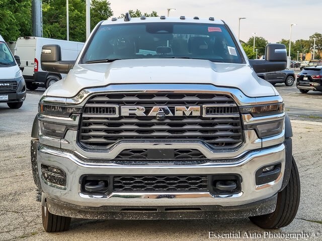 2025 Ram 5500 Tradesman photo 4
