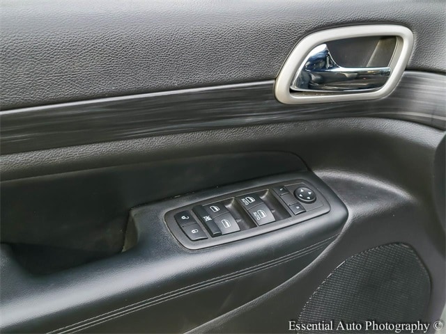 2022 JEEP GRAND CHEROKEE - Image 13