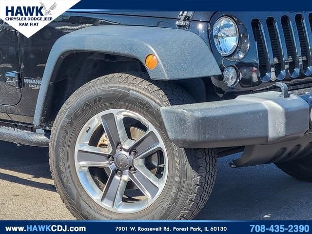 2015 Jeep Wrangler Unlimited Willys Wheeler photo 3