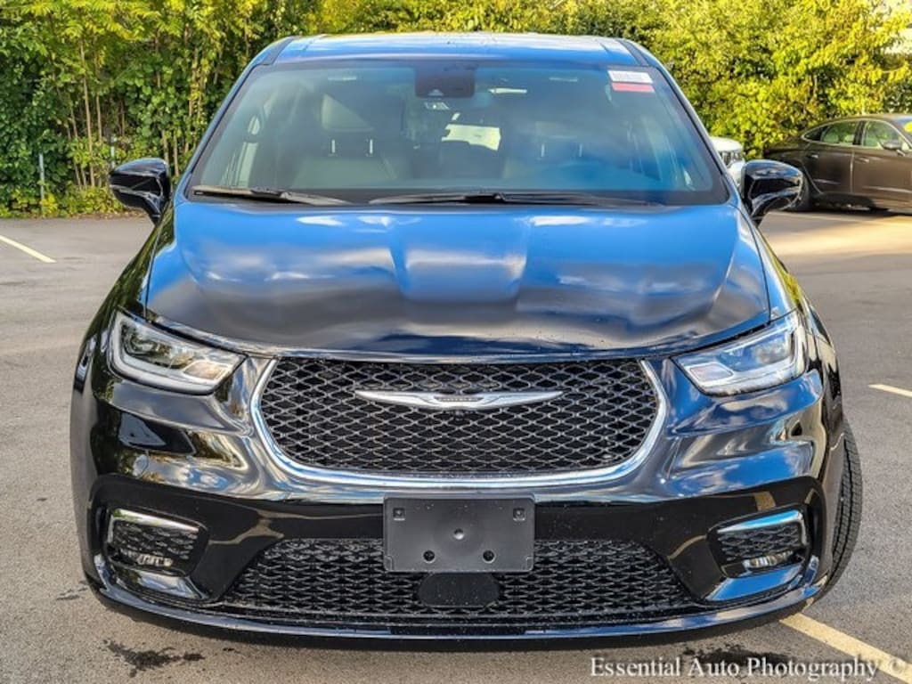 New 2026 Chrysler Pacifica Hybrid Select Passenger Van