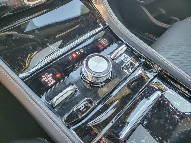 2026 JEEP GRAND CHEROKEE - Image 17