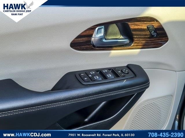 2023 CHRYSLER PACIFICA - Image 15