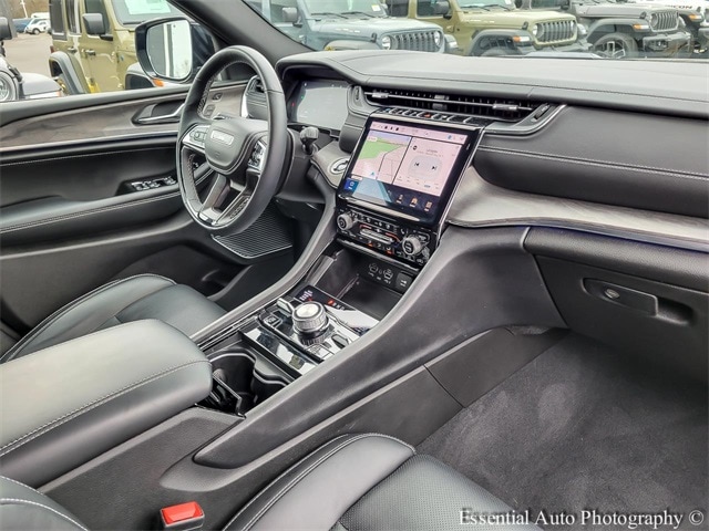 2024 JEEP GRAND CHEROKEE - Image 35