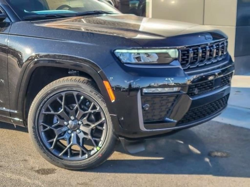 New 2026 Jeep Grand Cherokee Summit Sport Utility