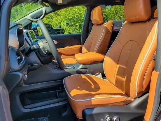 2026 CHRYSLER PACIFICA - Image 9