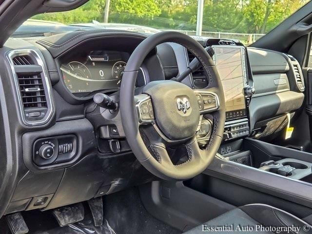 2025 RAM 2500 - Image 12