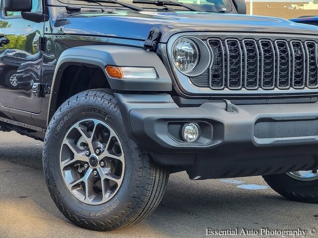 2025 Jeep Wrangler Sport S photo 3