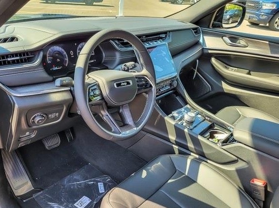 2025 JEEP GRAND CHEROKEE L - Image 10