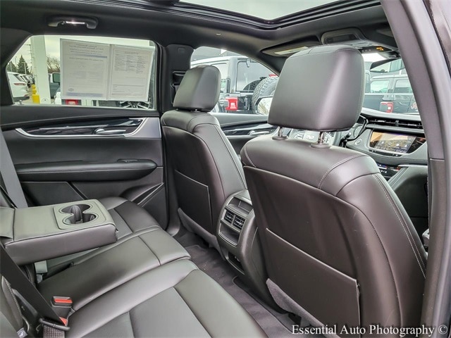 2025 CADILLAC XT5 - Image 29
