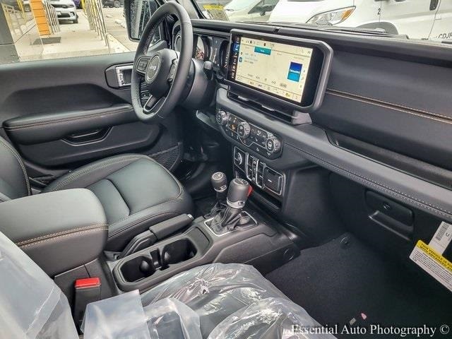 2026 JEEP GLADIATOR - Image 17