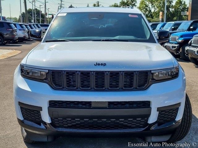 2025 JEEP GRAND CHEROKEE L - Image 4