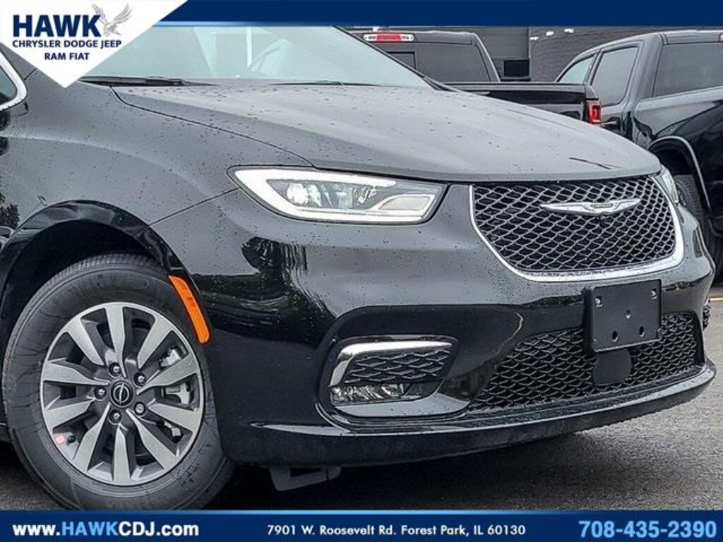 New 2026 Chrysler Pacifica Hybrid Select Passenger Van