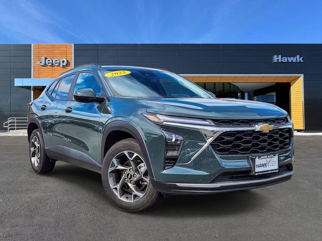 2025 Chevrolet Trax LT's photo