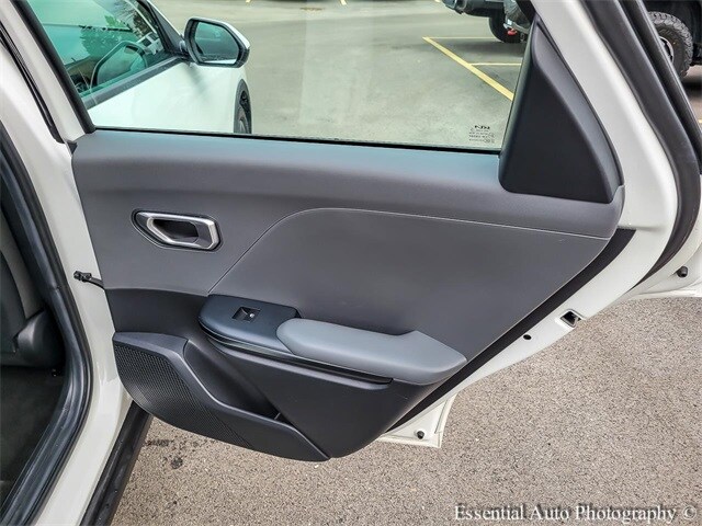 2025 KIA K4 - Image 28