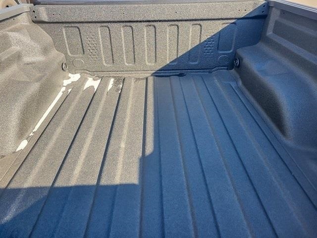 2026 JEEP GLADIATOR - Image 5