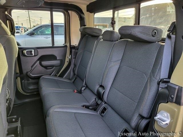 2026 JEEP GLADIATOR - Image 12