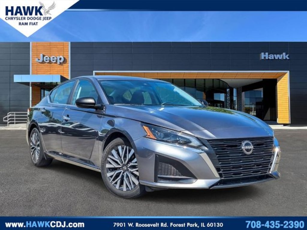 Used 2024 Nissan Altima 2.5 SV Sedan