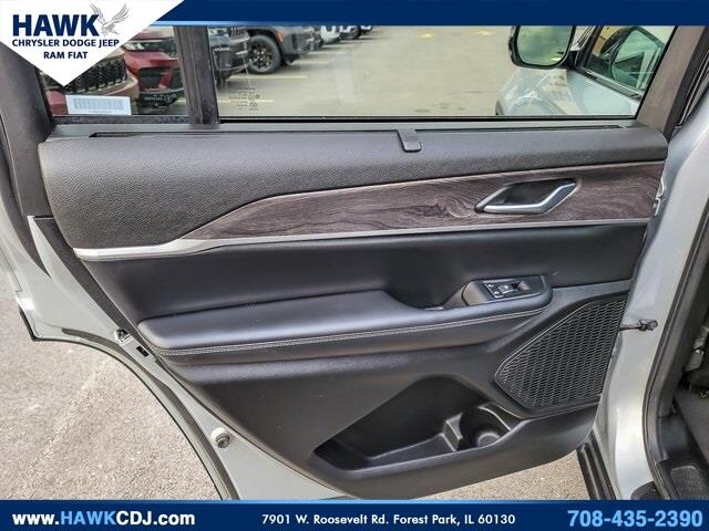 2024 JEEP GRAND CHEROKEE L - Image 28