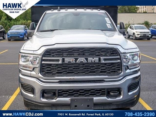 2024 Ram 3500 Tradesman photo 4
