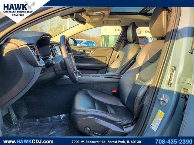 2024 VOLVO S60 - Image 8